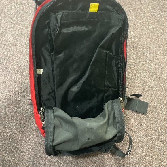 Dakine Heli Pack Ski Snowboard Backpack Rucksack Bag Hiking Red Black - Picture 7 of 10